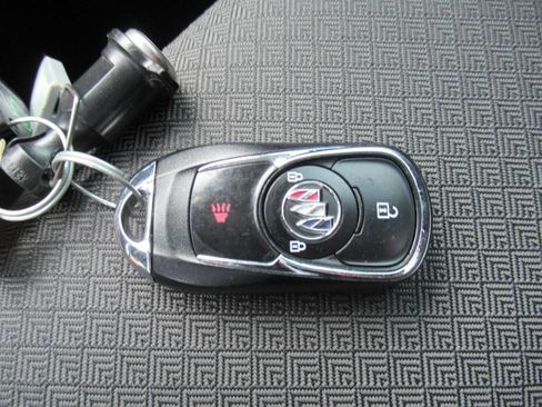 Used 2023 Buick Encore GX Preferred FWD image 27