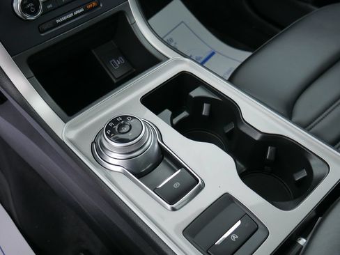 Used 2024 Ford Edge SEL w/ Convenience Package AWD/4WD image 30