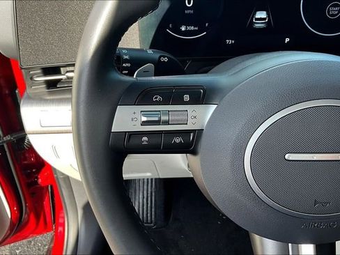 Used 2024 Hyundai Kona SEL w/ Convenience Package FWD image 16