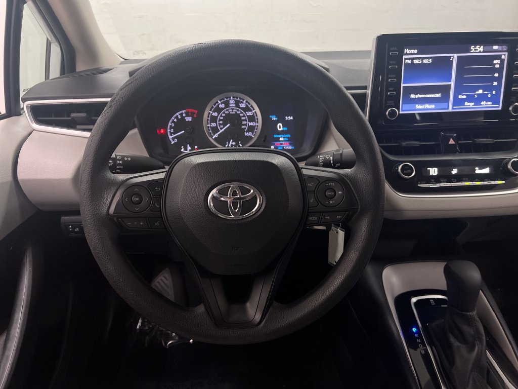 Used 2020 Toyota Corolla LE FWD image 17