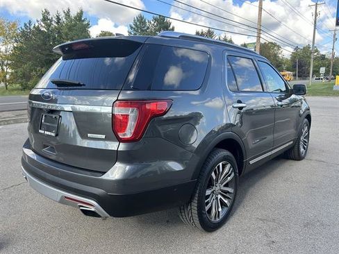 Used 2017 Ford Explorer Platinum image 8