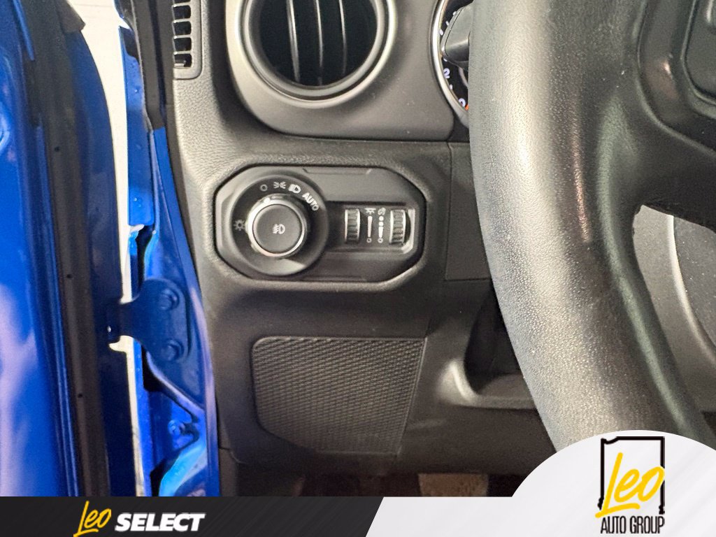 Used 2022 Jeep Wrangler Unlimited Sport AWD/4WD image 12
