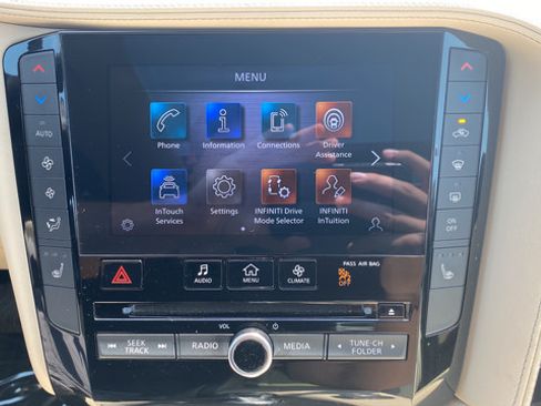 Used 2022 INFINITI QX50 Luxe AWD/4WD image 15