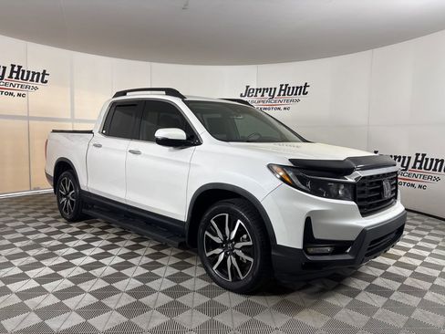 Used 2023 Honda Ridgeline RTL-E image 3