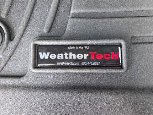 Used 2023 Toyota 4Runner SR5 Premium w/ Moonroof Package RWD image 18