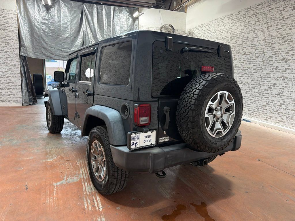 Used 2016 Jeep Wrangler Unlimited Rubicon w/ Connectivity Group AWD/4WD image 5