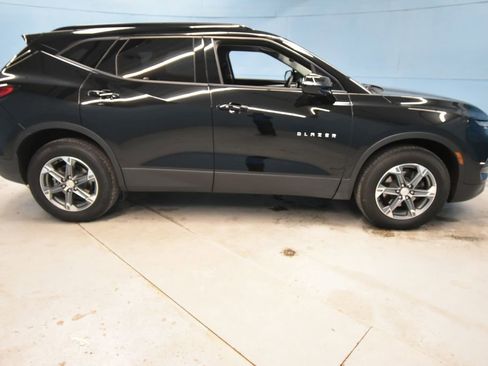 Used 2024 Chevrolet Blazer LT AWD/4WD image 36