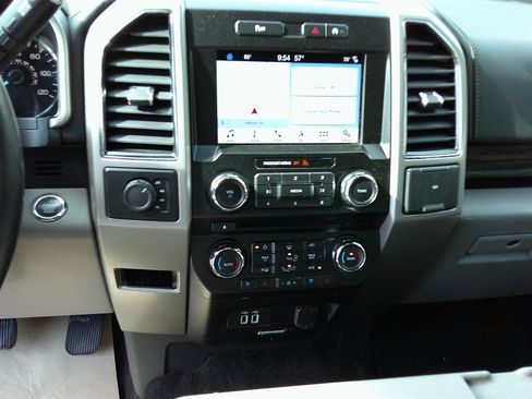 Used 2018 Ford F150 Lariat AWD/4WD image 15