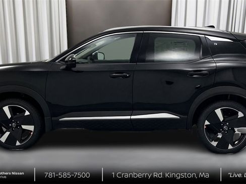 New 2025 Nissan Kicks SR w/ SR Premium Package image 8