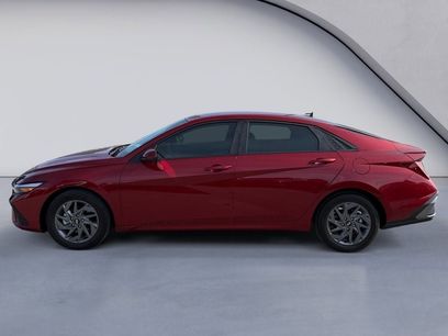 Used 2024 Hyundai Elantra SEL