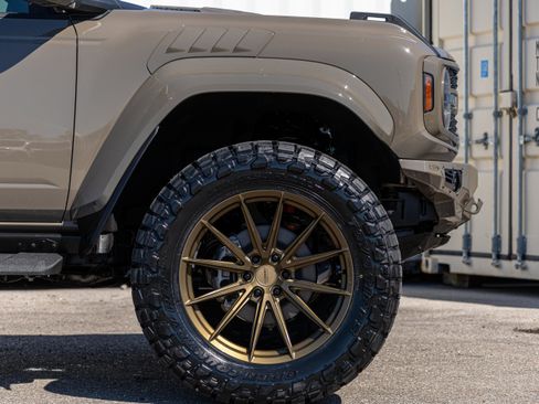 New 2025 Ford Bronco Raptor image 18