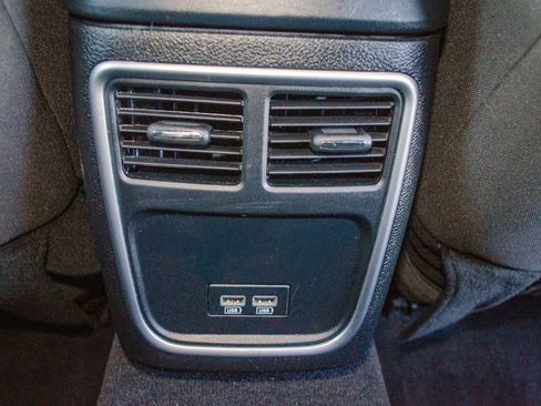 Used 2023 Dodge Charger SXT RWD image 27