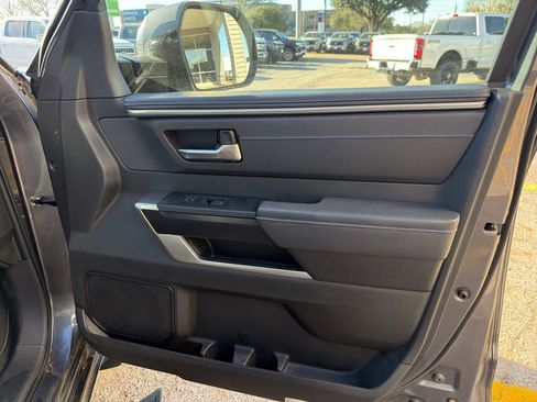 Used 2023 Toyota Sequoia Platinum image 15