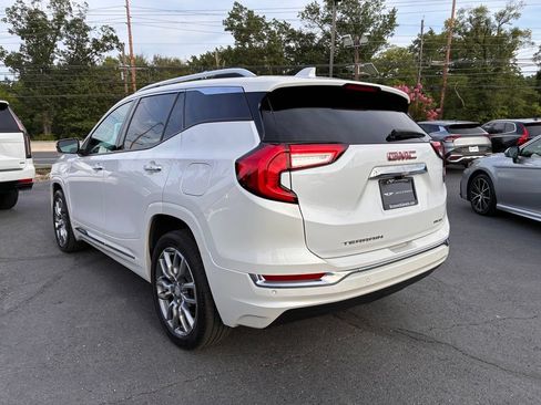 Used 2023 GMC Terrain Denali AWD/4WD image 5