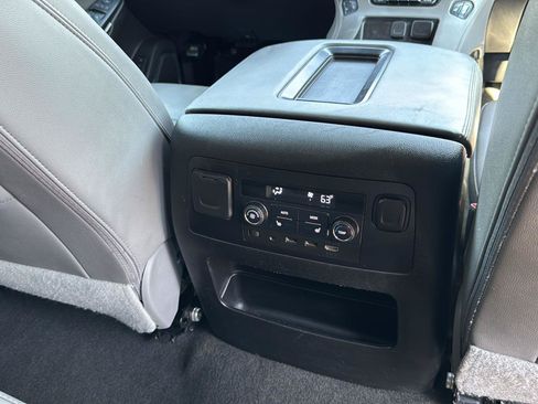 Used 2018 Chevrolet Tahoe LT AWD/4WD image 21