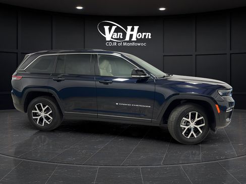 Used 2024 Jeep Grand Cherokee Limited AWD/4WD image 8