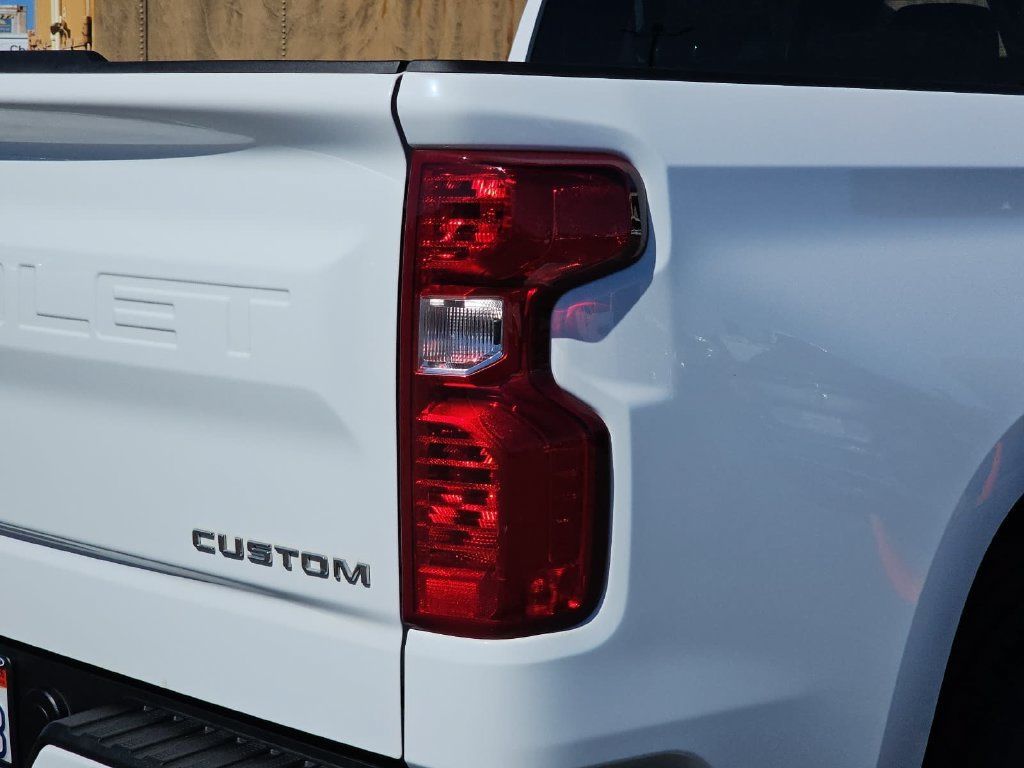 Used 2024 Chevrolet Silverado 1500 Custom RWD image 39