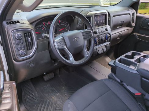 Certified 2022 Chevrolet Silverado 1500 RST AWD/4WD image 2