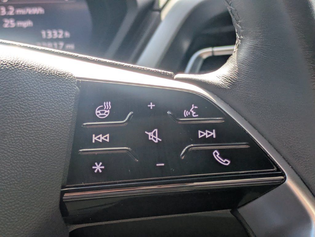Used 2023 Audi Q4 e-tron Premium Plus w/ Premium Plus RWD image 41