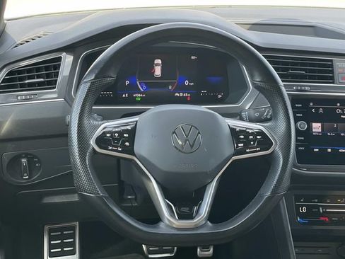 Used 2023 Volkswagen Tiguan SE R-Line FWD image 7