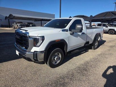 Used 2024 GMC Sierra 2500 Pro w/ Convenience Package