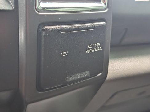 Used 2017 Ford F250 XLT w/ XLT Premium Package AWD/4WD image 22