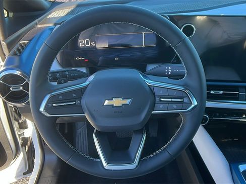 New 2026 Chevrolet Equinox EV LT image 17