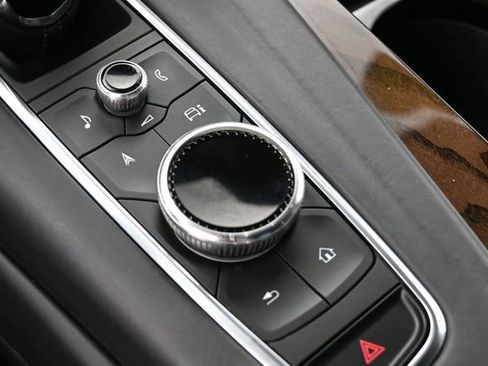 Used 2024 Cadillac Escalade Sport Platinum w/ LPO, Floor Liner Package AWD/4WD image 28