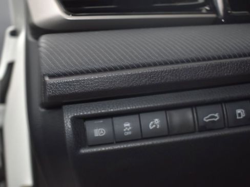 Used 2025 Toyota Camry SE image 18