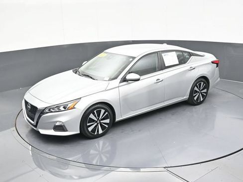 Used 2022 Nissan Altima 2.5 SV FWD image 64