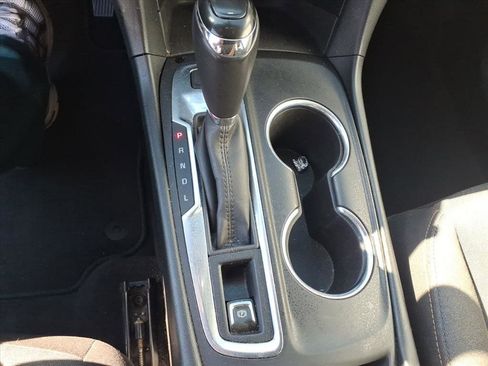 Used 2019 Chevrolet Equinox LT image 12
