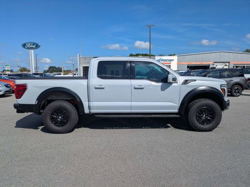 Used 2025 Ford F150 Raptor AWD/4WD image 3
