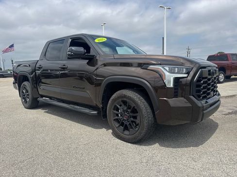 Used 2025 Toyota Tundra Limited w/ TRD Off-Road Package AWD/4WD image 8