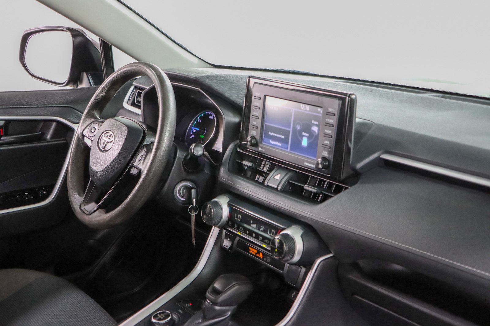 Used 2022 Toyota RAV4 LE AWD/4WD image 25
