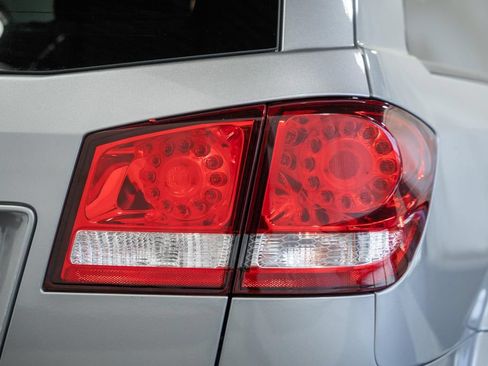 Used 2019 Dodge Journey SE w/ Premium Group FWD image 6