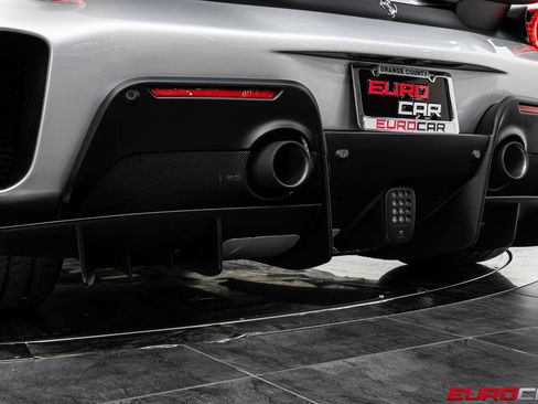 Used 2020 Ferrari 488 Pista *HUGE CARBON INTERIOR OPTIONS image 24