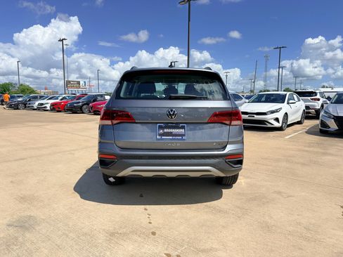 Used 2024 Volkswagen Taos S AWD/4WD image 6