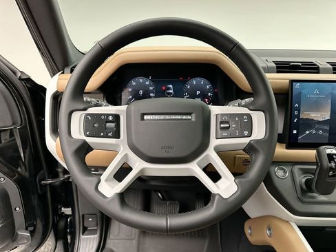 Certified 2025 Land Rover Defender 90 S AWD/4WD image 12