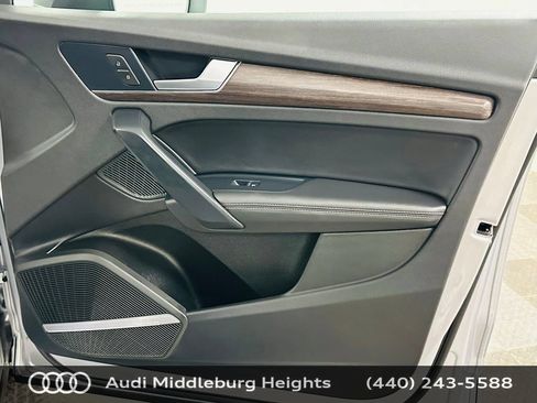 Certified 2024 Audi Q5 e Premium Plus AWD/4WD image 27