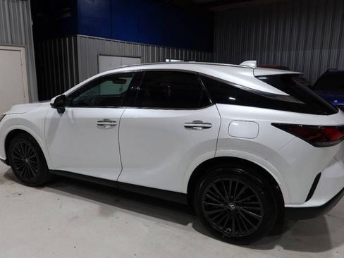 Used 2024 Lexus RX 350 Premium w/ Convenience Package FWD image 2