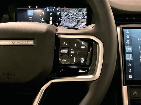 Certified 2025 Land Rover Discovery Sport S image 21
