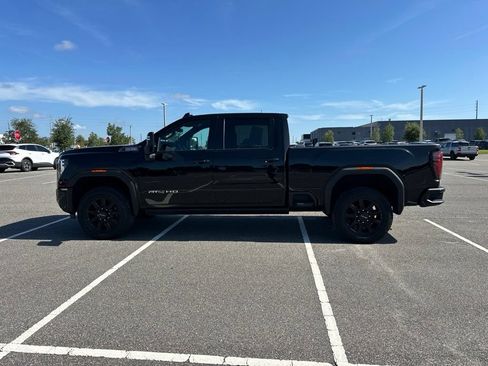 Used 2025 GMC Sierra 2500 AT4 AWD/4WD image 12