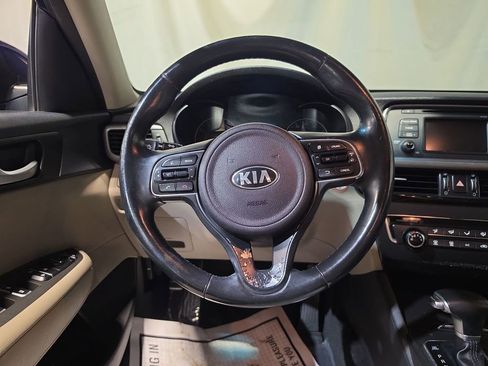 Used 2016 Kia Optima LX FWD image 11