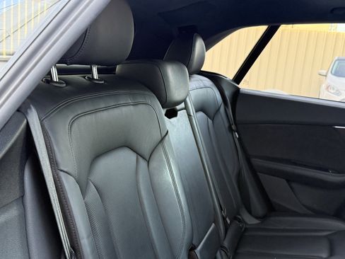 Used 2019 Audi Q8 Prestige image 24