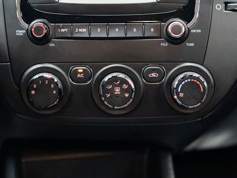 Used 2017 Kia Forte LX FWD image 12