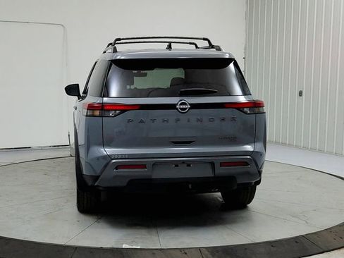 New 2026 Nissan Pathfinder Platinum image 6