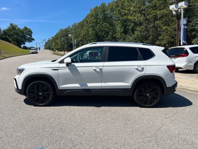 Used 2024 Volkswagen Taos SEL AWD/4WD image 41