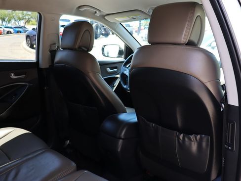 Used 2017 Hyundai Santa Fe Sport FWD image 29