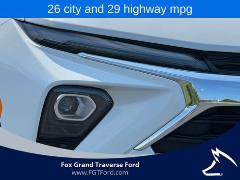 Used 2025 Chevrolet TrailBlazer LT AWD/4WD image 36
