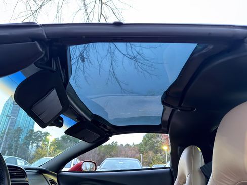 Used 2004 Chevrolet Corvette Coupe w/ Roof Package image 24